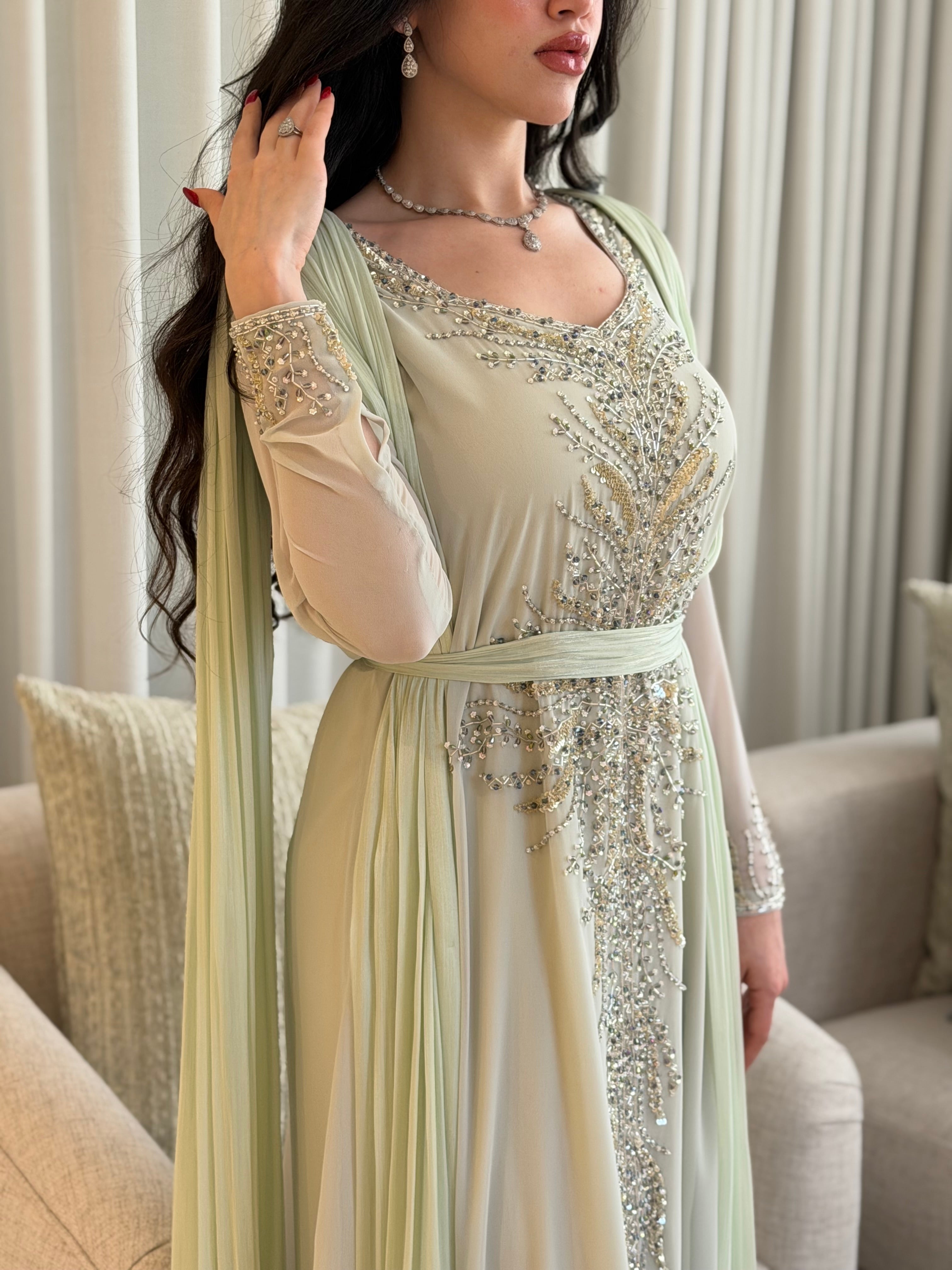 GL34 – Mint Elegance