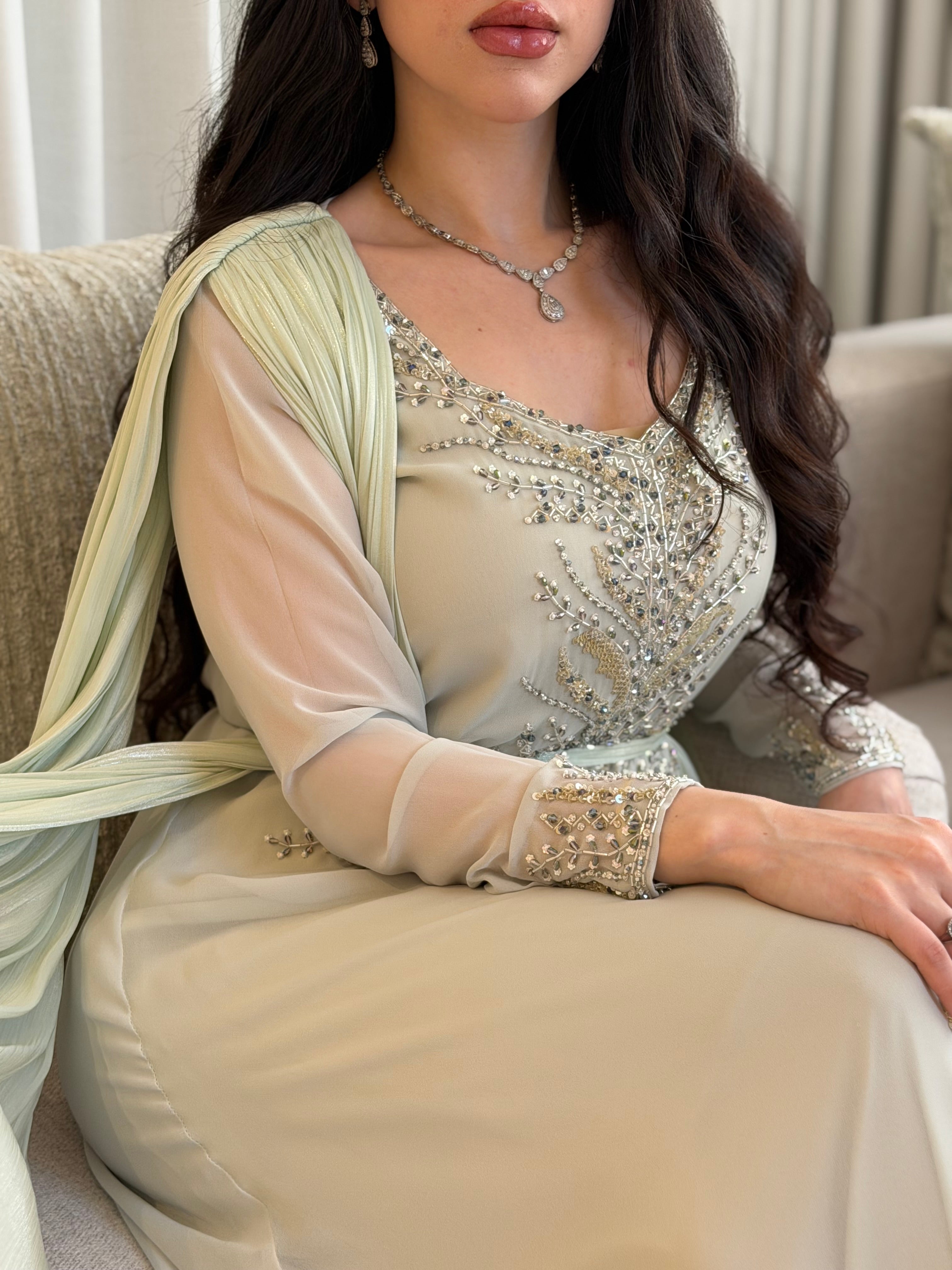 GL34 – Mint Elegance