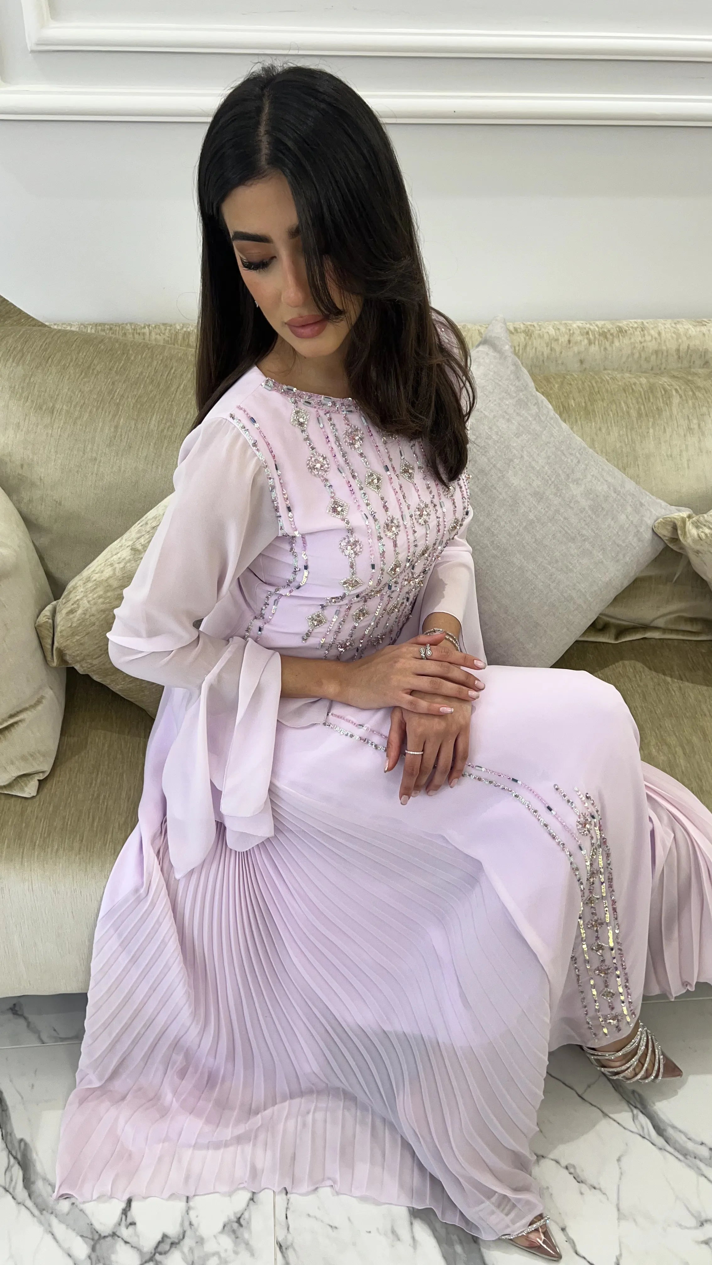 فستان ناعم بكسرات 