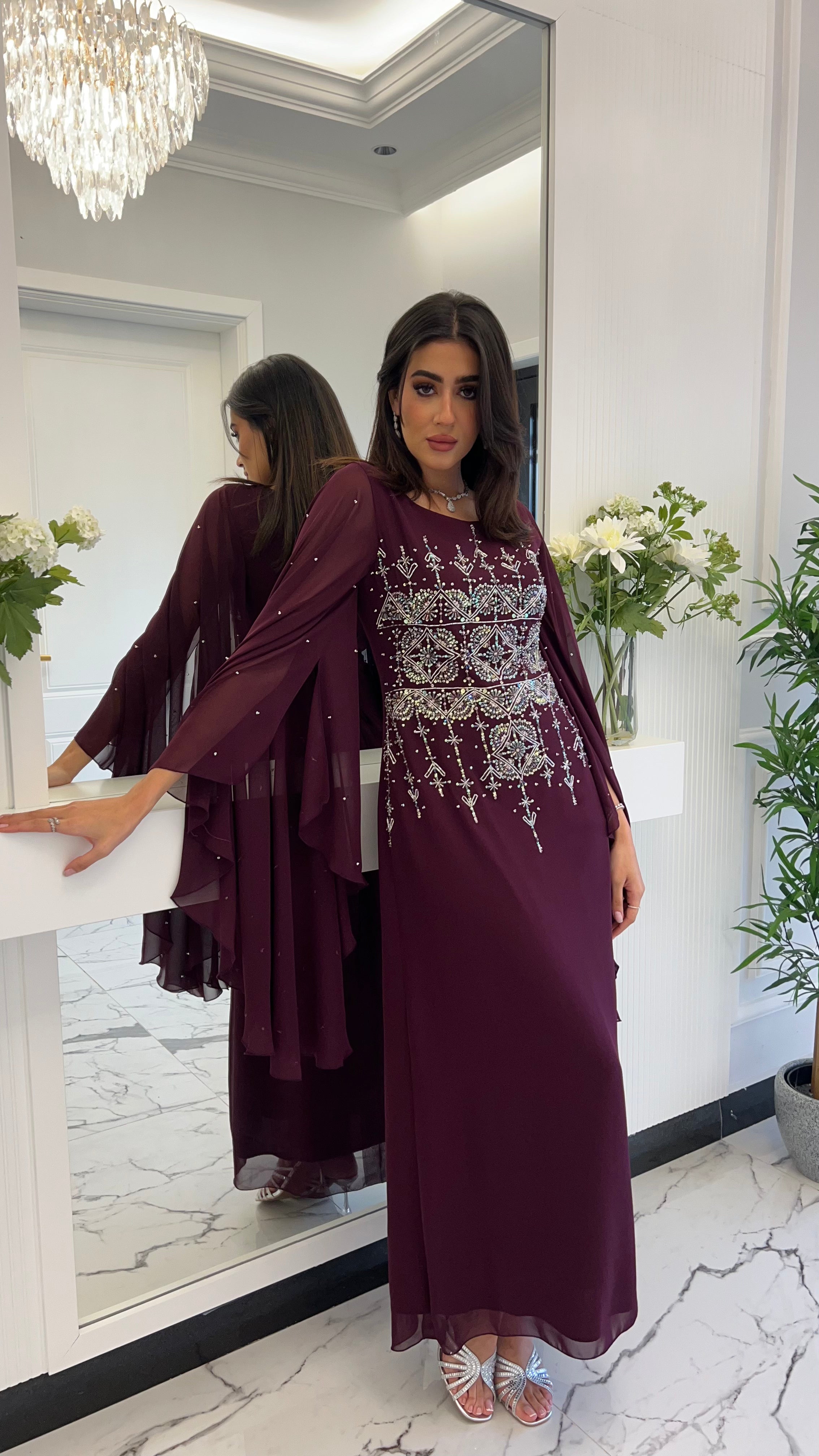 فستان ساحر بجاذبية لا تقاوم - عنابي