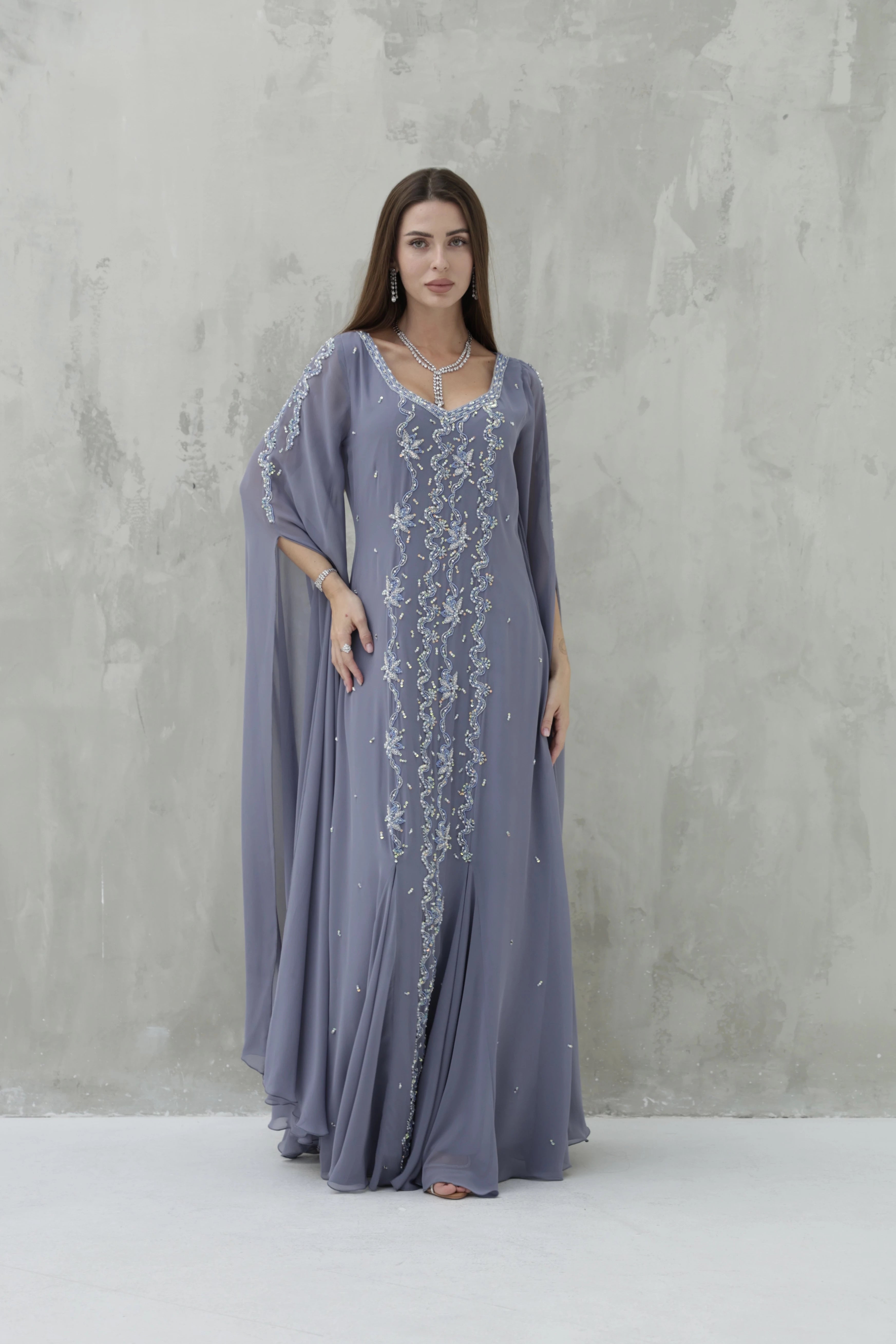 عباية فاخرة رمادي
